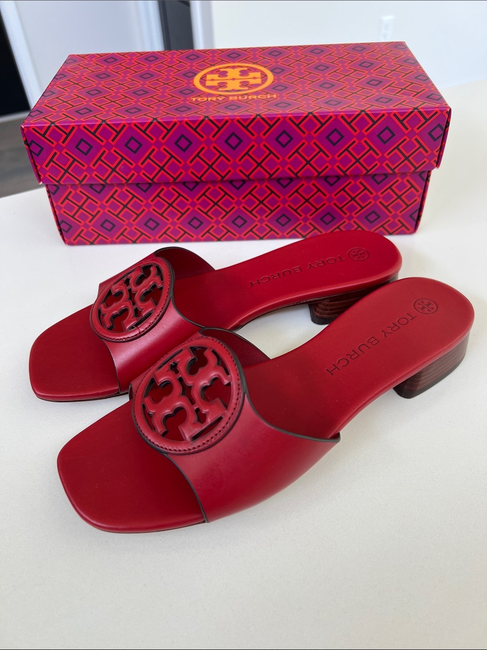 Tory Burch red 631 leather bombe miller slide open toe sandals logo size 7